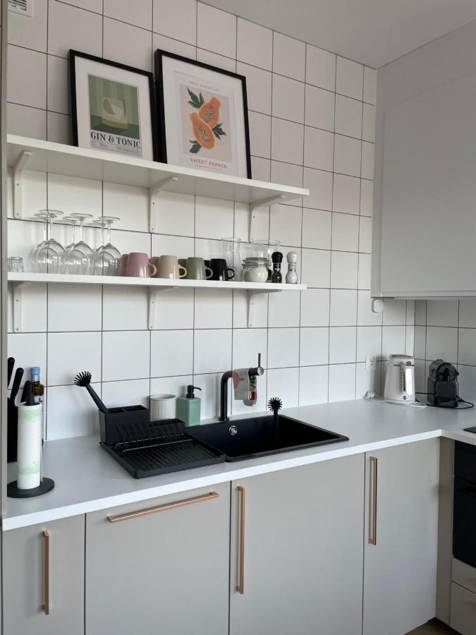 Apartament Na Letniej Z Duzym Tarasem Z Widokiem Na Gory Kłodzko Exteriör bild