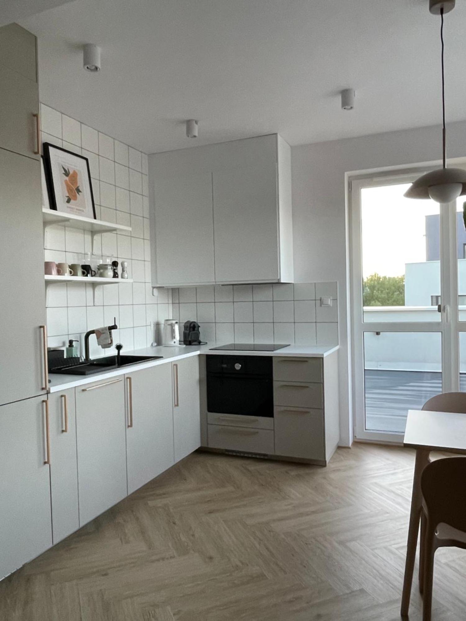 Apartament Na Letniej Z Duzym Tarasem Z Widokiem Na Gory Kłodzko Exteriör bild